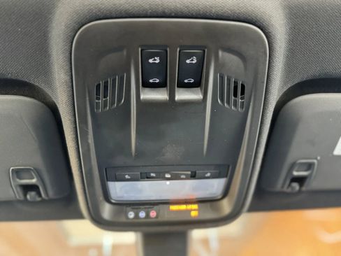 Used 2017 Chevrolet Cruze LT w/ Sun And Sound Package image 37