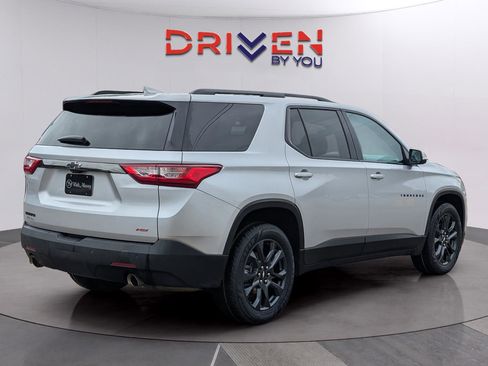 Used 2021 Chevrolet Traverse RS FWD image 5