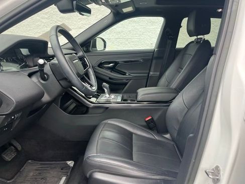 Used 2023 Land Rover Range Rover Evoque S image 4