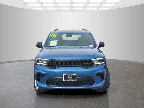 Used 2025 Dodge Durango GT image 2