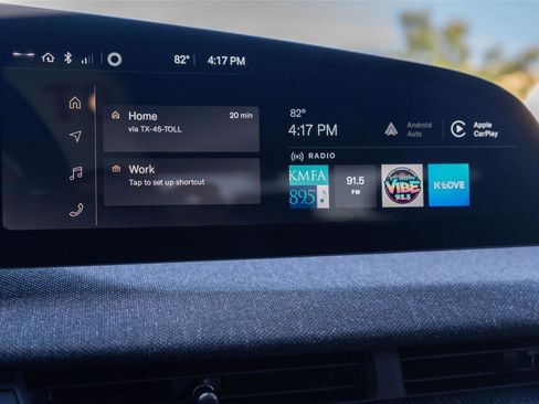 Used 2025 Lucid Air Touring image 18