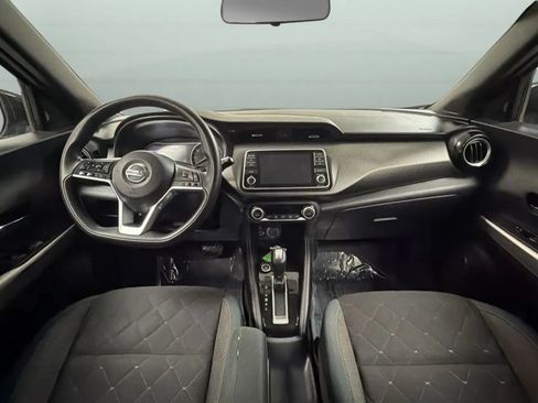 Used 2020 Nissan Kicks SV FWD image 9