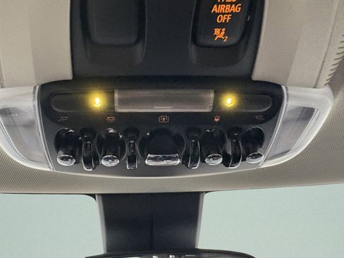 Used 2019 MINI Cooper S image 24