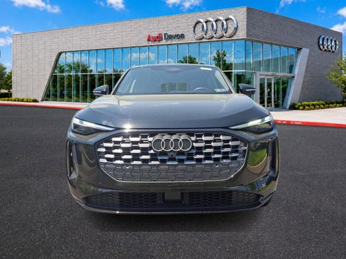 Certified 2025 Audi Q5 Premium w/ Convenience Package AWD/4WD image 2