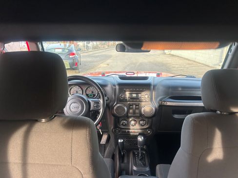 Used 2011 Jeep Wrangler Sport image 16