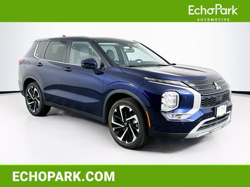 Used 2024 Mitsubishi Outlander SE AWD/4WD image 1