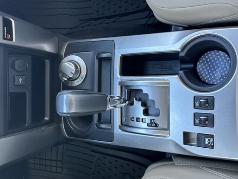 Used 2020 Toyota 4Runner SR5 Premium w/ Moonroof Package image 39