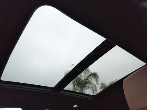 Used 2026 Cadillac XT5 Premium Luxury image 27