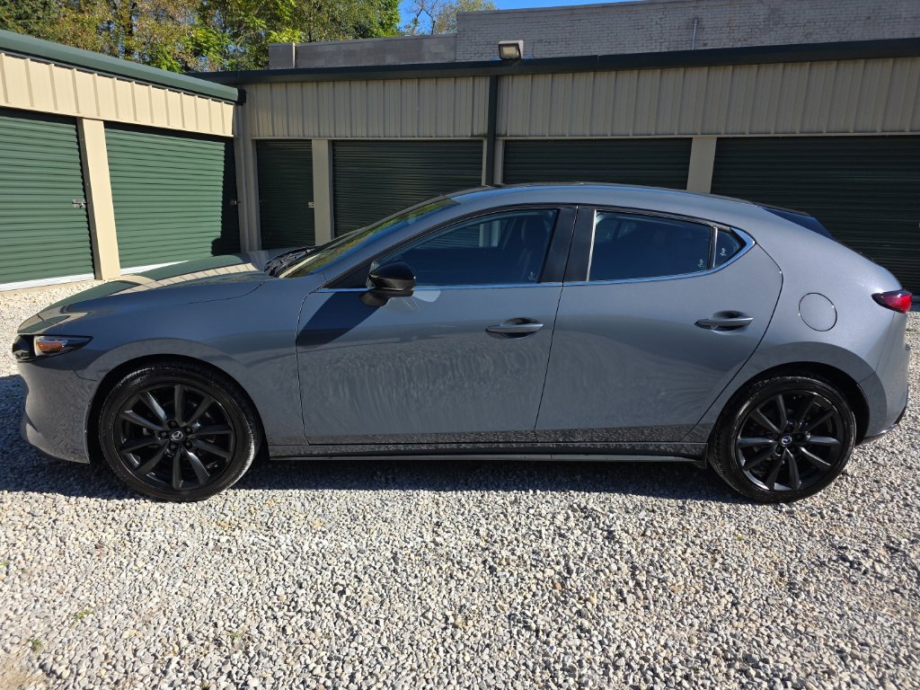Used 2023 MAZDA MAZDA3 s FWD image 3