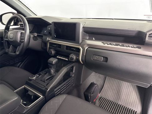 Certified 2024 Toyota Tacoma SR5 AWD/4WD image 36