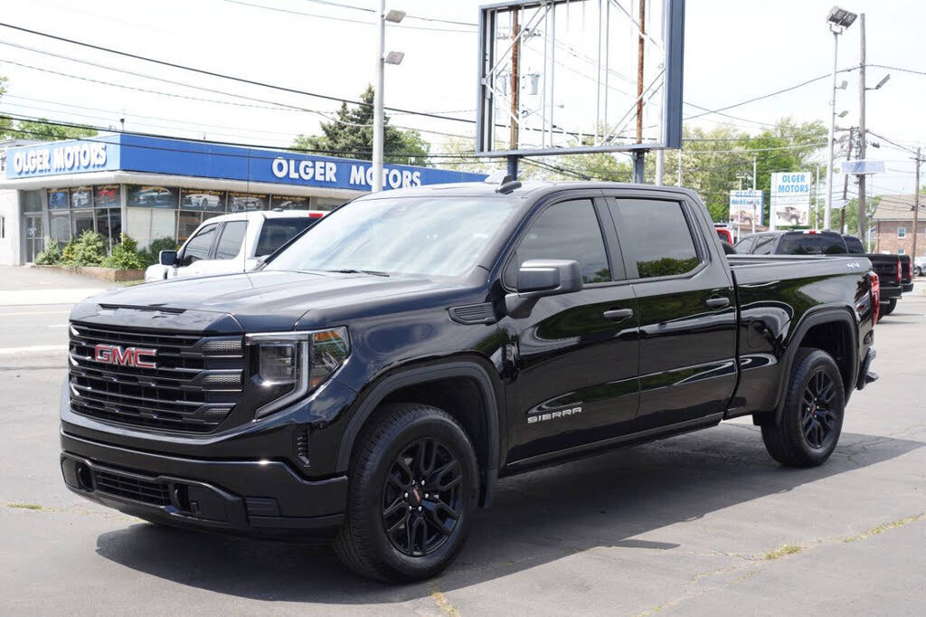 Used 2024 GMC Sierra 1500 Pro w/ Graphite Edition AWD/4WD image 2