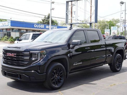 Used 2024 GMC Sierra 1500 Pro w/ Graphite Edition AWD/4WD image 2