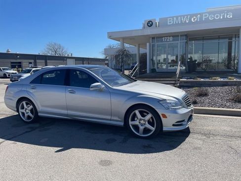 Used 2010 Mercedes-Benz S 550 4MATIC image 2