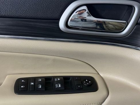 Used 2019 Jeep Grand Cherokee Limited w/ Mopar Chrome Edition Group RWD image 15
