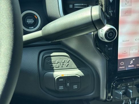 New 2026 RAM 2500 Big Horn AWD/4WD image 26