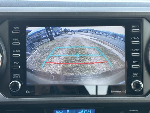 Used 2022 Toyota Tacoma TRD Off-Road image 31