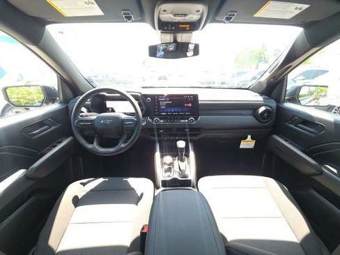 New 2026 Chevrolet Colorado Trail Boss AWD/4WD image 16