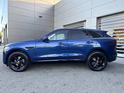 Used 2022 Jaguar F-PACE S image 4