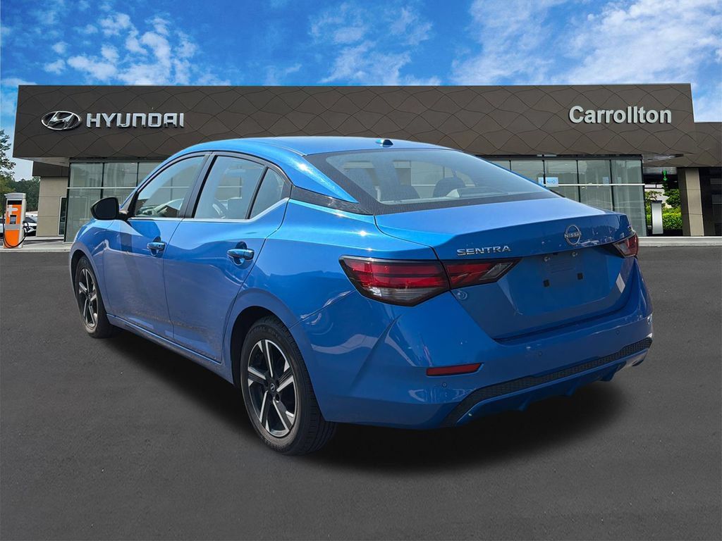 Used 2024 Nissan Sentra SV FWD image 7