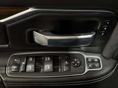 Used 2024 RAM 2500 Laramie w/ Safety Group image 8