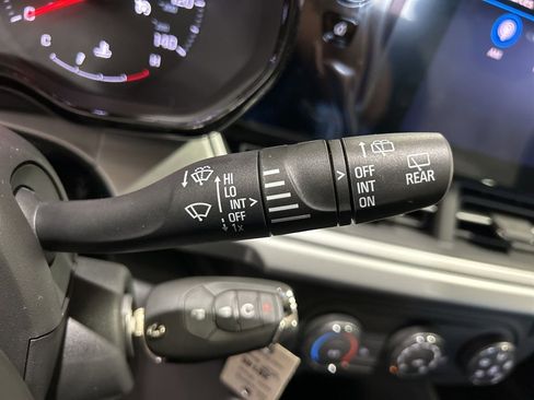 New 2026 Chevrolet Trax LS w/ LS Convenience Package FWD image 19