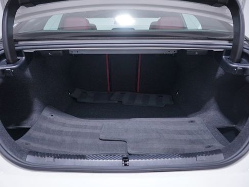 Used 2024 BMW i5 eDrive40i w/ M Sport Package image 22