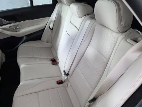 New 2026 Mercedes-Benz GLE 450 4MATIC image 13