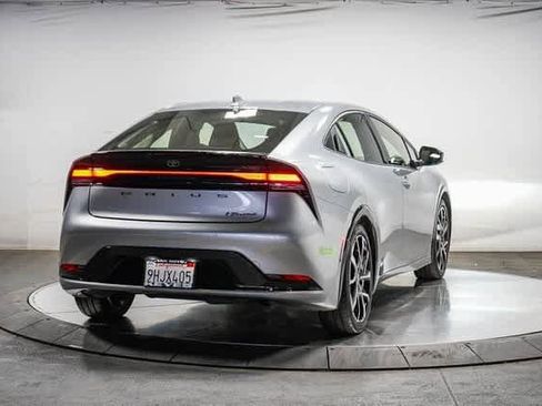 Certified 2023 Toyota Prius Prime image 6