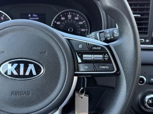 Used 2022 Kia Sportage LX image 25