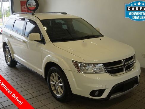 Used 2017 Dodge Journey SXT w/ Comfort/Convenience Group AWD/4WD image 1