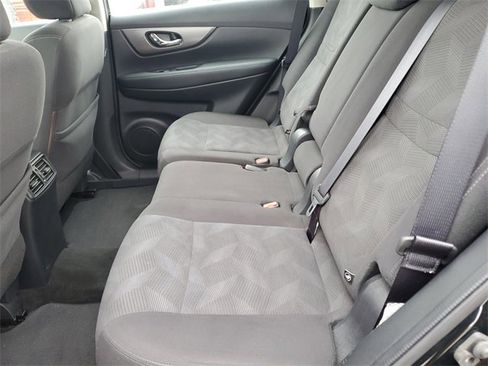 Used 2016 Nissan Rogue S image 13