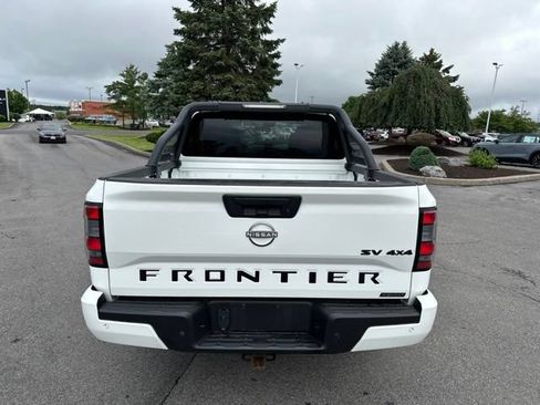 Certified 2023 Nissan Frontier SV w/ Midnight Edition Package AWD/4WD image 4