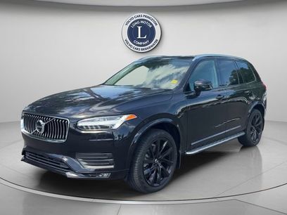 Certified 2022 Volvo XC90 T6 Momentum w/ Advanced Package