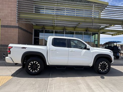 Used 2024 Nissan Frontier PRO-4X w/ Off-Road Protection Package image 9