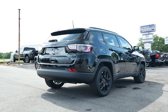 New 2026 Jeep Compass Latitude AWD/4WD image 6