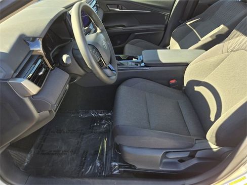 Certified 2025 Toyota Camry LE image 9