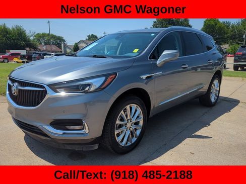 Used 2021 Buick Enclave Premium w/ Sun and Sites Package FWD image 10
