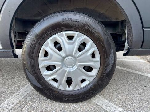 Used 2024 Ford Transit 350 XLT RWD image 24