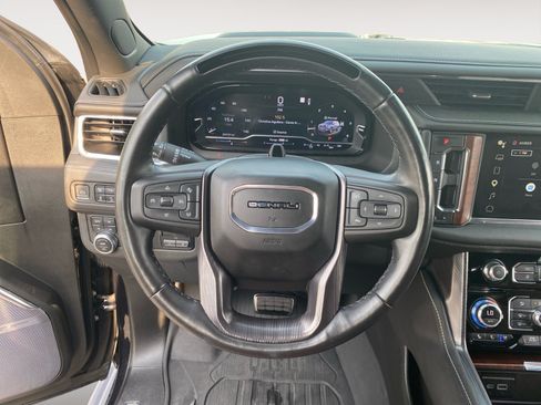 Used 2023 GMC Yukon XL Denali Ultimate w/ LPO, Floor Liner Package AWD/4WD image 14