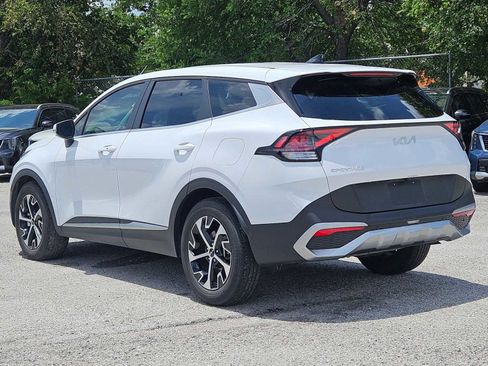 Used 2024 Kia Sportage EX FWD image 3