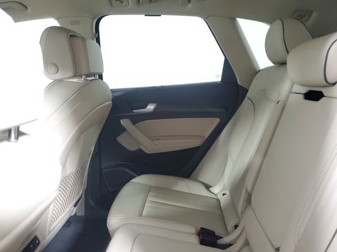 Used 2024 Audi Q5 2.0T Prestige w/ Prestige Package image 13