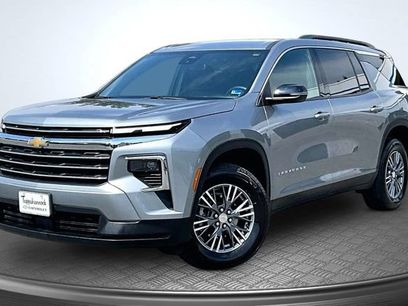 Used 2026 Chevrolet Traverse LT