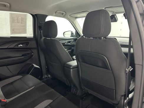 Used 2024 Chevrolet TrailBlazer LT w/ Convenience Package AWD/4WD image 56
