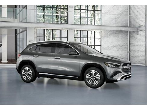 New 2026 Mercedes-Benz GLA 250 4MATIC image 13