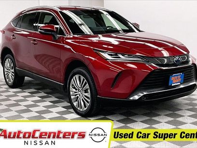 Used 2021 Toyota Venza XLE w/ Softex Package