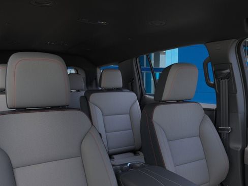 New 2026 Chevrolet Traverse LT FWD image 24