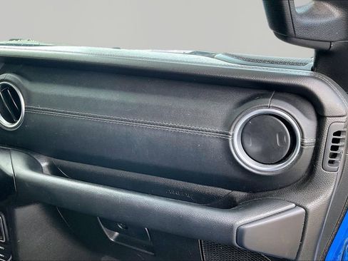 Used 2021 Jeep Wrangler Unlimited Sahara image 26