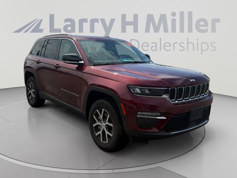 Used 2024 Jeep Grand Cherokee Limited AWD/4WD image 7