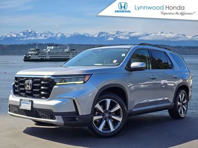 Certified 2025 Honda Pilot Touring