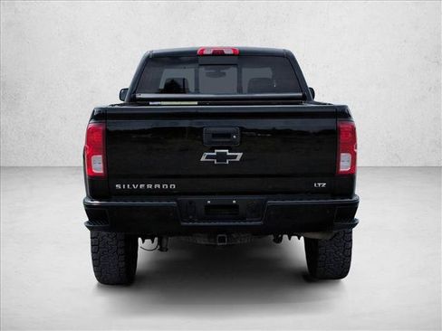 Used 2017 Chevrolet Silverado 1500 LTZ AWD/4WD image 7